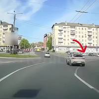 У Тернополі водій на “Порші” порушив правила перед патрульними (ВІДЕО)