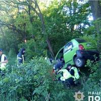Біля Тернополя загинув водій Chery QQ який злетів з дороги та врізався у дерево