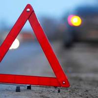 На Бережанщині автомобіль злетів з дороги