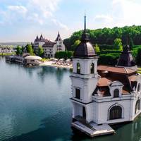 14 шикарних ідей, де відсвяткувати весілля в Україні