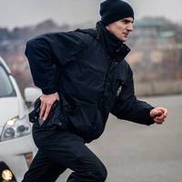 Погоня за пуховиком