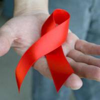 Тернополянка зі СНІДом боїться показувати обличчя