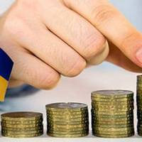Які розміри окладів у працівників бюджетної сфери у 2018 році?