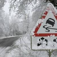 Водіїв Тернопільщини попереджають про небезпеку на дорогах