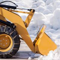 На дорогах Тернополя задіяно понад 20 одиниць снігоочисної техніки