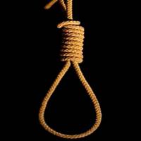 В Чорткові син зняв з петлі рідну матір