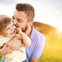 Дивовижні історії, які доводять, що не потрібні супергерої, якщо є тато