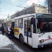 У Тернополі на маршрут виїхала ще одна гармошка – тролейбус «Škoda 15Tr» №181