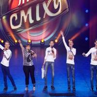 «До сліз»: виступ команди «з особливостями» на «Лізі сміху» вразив мережу (ВІДЕО)