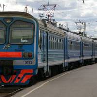 У звязку з переведенням стрілки годинника на годину вперед буде змінений розклад руху електричок у Тернополі