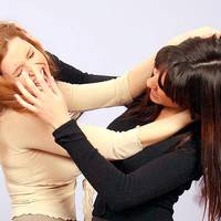 16-літню мешканку села Долина на Чортківщині через ревнощі побила знайома