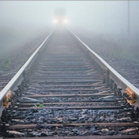 У Тернополі врятували жінку, яка хотіла кинутися під потяг