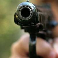 У Тернополі чоловік з балкону стріляв у перехожих