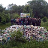 Тернопільські волонтери показали шокуючі фото з Дністра