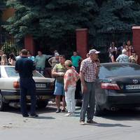 У центрі Чорткова зіткнулися дві іномарки (ФОТО)