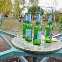 Тернополянам нагадують: за розпивання алкоголю на вулиці загрожує штраф