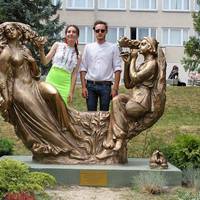 У Тернополі зявилася романтична скульптура (ФОТО)