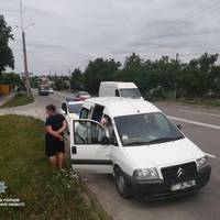 У Тернополі водій намагався підсунути патрульним хабара
