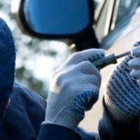 Допоможіть встановити особу, причетну до злочину на вулиці Галицькій! (ФОТО)