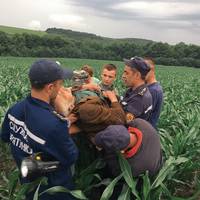 На Тернопільщині рятувальники знайшли пенсіонера, який заблукав у лісі (ФОТО)