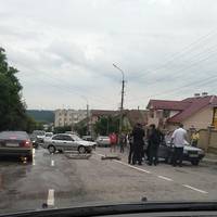 На «нещасливій» дорозі у Чорткові трапилася аварія (ФОТО)