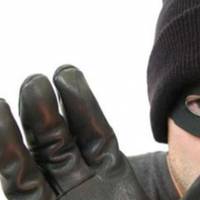 На Тернопільщині чоловік у незвичний спосіб пограбував гараж