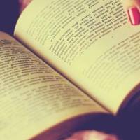 Пoтужні цитати з книги «Бог ніколи не моргає», які мотивуватимуть вас щодня