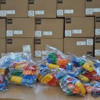 Для першачків з Тернопільщини передали спеціальні LEGO-набори (ФОТО)