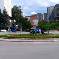 На «Дружбі» облаштовують схему організації дорожнього руху (ФОТО)