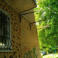 У Тернополі встановлюють вловлювачі фасадної плитки (ФОТО)