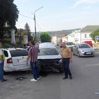 В аварію потрапив міський голова Почаєва (ФОТО)