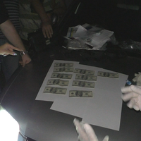 На Тернопільщині поліцейський попався на хабарі в $1 000 (ФОТО)