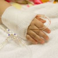 У Козовій 3-річний хлопчик вилив на себе окріп