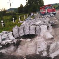 На автодорозі в селі Куряни Бережанського району загорілася вантажівка (ФОТО)