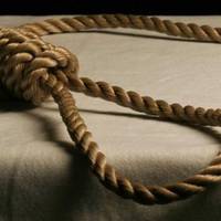 На Тернопільщині чоловік повісився в себе в гаражі