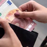 Жителька Тернопільщини на заробітках обікрала своїх колег-українців