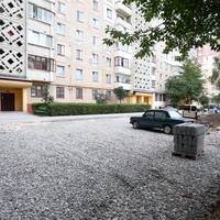 На вул. 15 Квітня триває капремонт прибудинкової території (ФОТО)