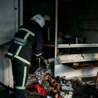 На тернопільському ринку згорів кіоск з одягом (ФОТО)