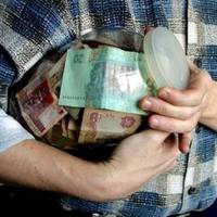 У жительки Заліщицького району вкрали банку з грошима