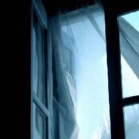 У Тернополі чоловік скинув жінку з 2-го поверху