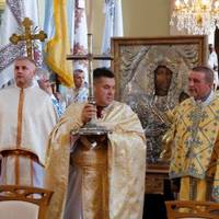 На Монастирищині знайшли капсулу з часточками хреста Господнього та Чудотворну ікону, якій майже чотири століття (Фото)