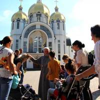 Зарваницю відвідали особливі паломники