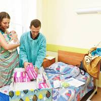 Бебі-бокси і скандали: постачальник дитячого одягу має сумнівну репутацію