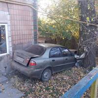 В Товстому водій заснув за кермом і вчинив ДТП (фото)