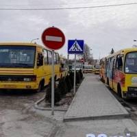 Тернопільські перевізники просять підняти тариф за проїзд до 10 грн. Лякають, що зупинять маршрутки. Відео