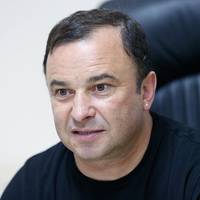 Співак із Тернопільщини не буде відміняти концерти через хворобу сина