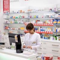 Вата, шприци, крапельниці: які ще товари можуть зникнути з аптек