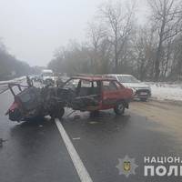 Виїхав на зустрічну смугу: подробиці передноворічної ДТП на дорозі Тернопіль-Львів