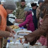 Збирають кошти для наших захисників: в  Збаражі священик та громадяни організовують благодійний ярмарок