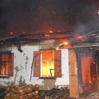 На Тернопільщині в пожежі загинули матір з сином